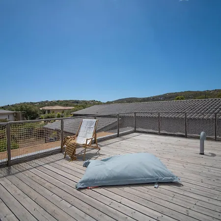 A Terra - A 200m De La Pianottoli-Caldarello (Corsica)